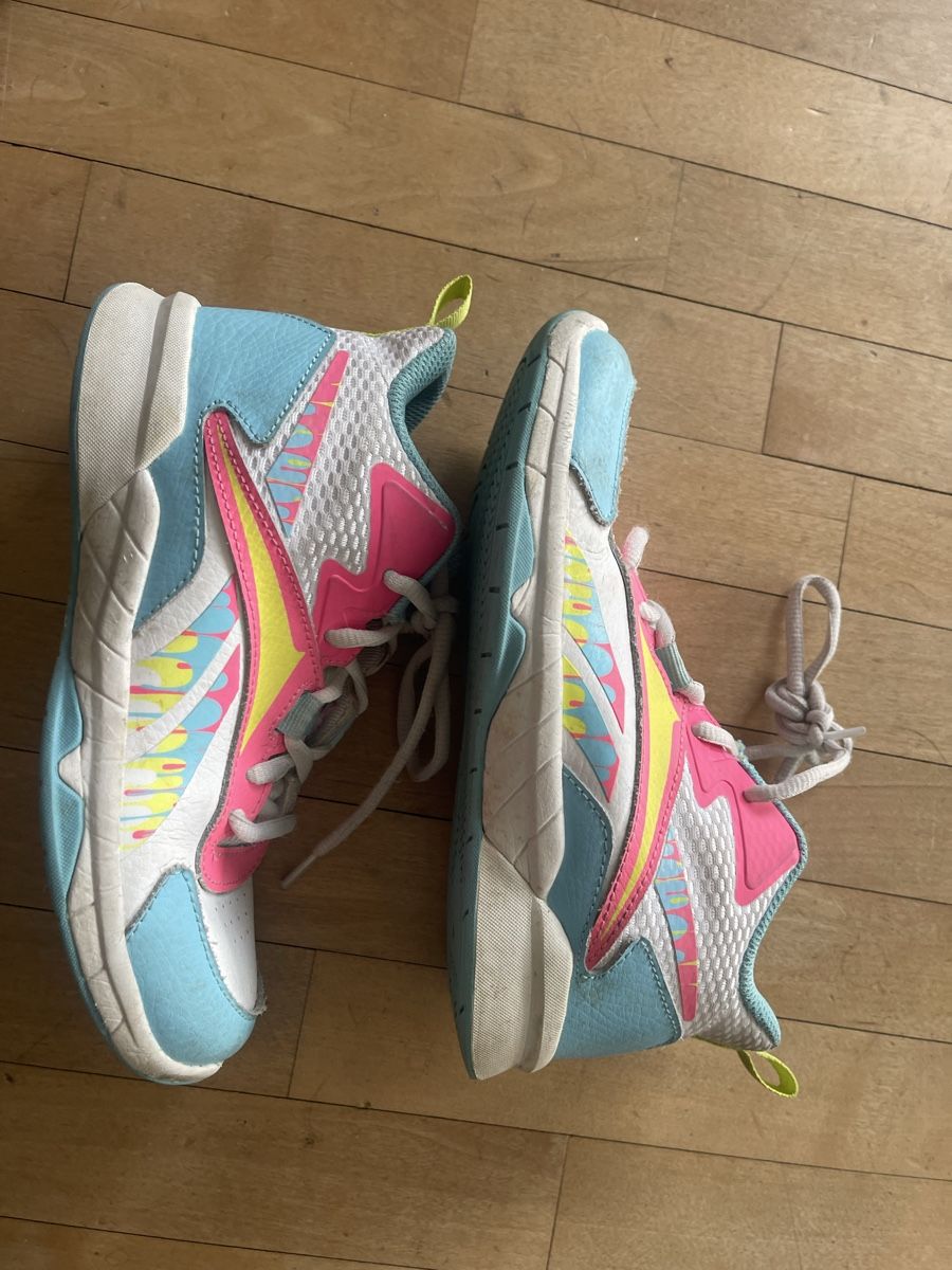 Schuhe für Mädchen: Reebok Kinder Sneaker, Gr. 32 – Gebraucht aus Kriens von saintstone 1