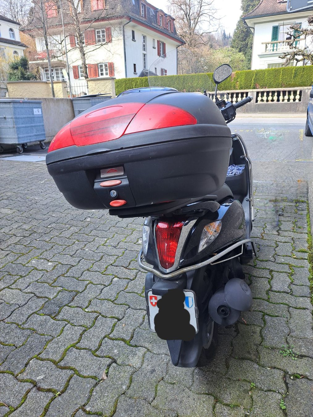 Yamaha Scooter: Yamaha D'elight – Usato da Luzern venduto da vik_b9fd 4