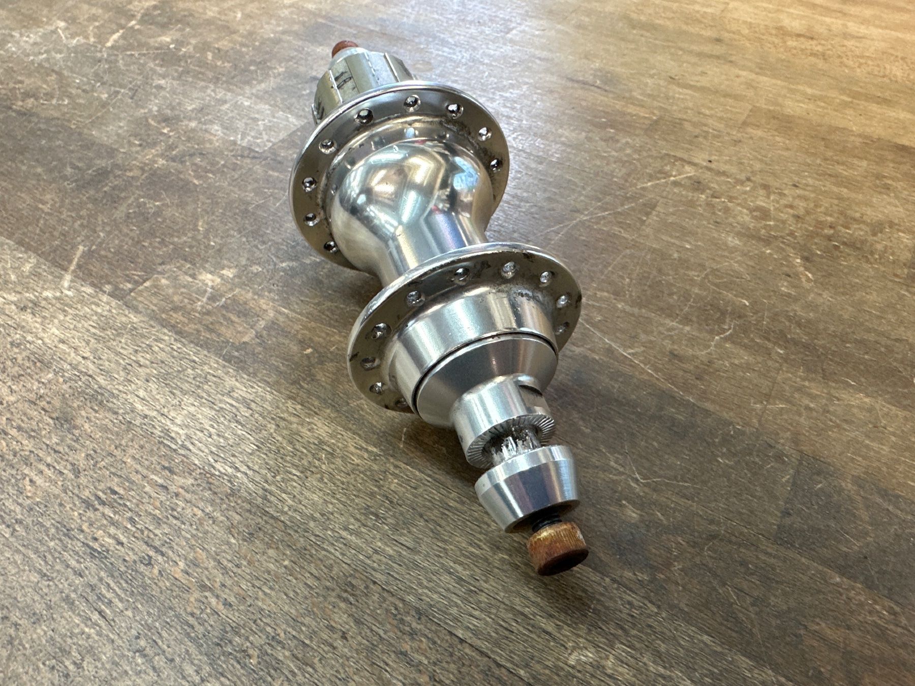 Pezzi di ricambio: Hinterradnabe mit Kassettenkörper Shimano HG – Usato da Basel venduto da BICICLETTISTA 3