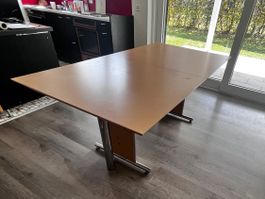 Schöner Esstisch Buche Massiv  1.80m x 1.00m  ausziehbar