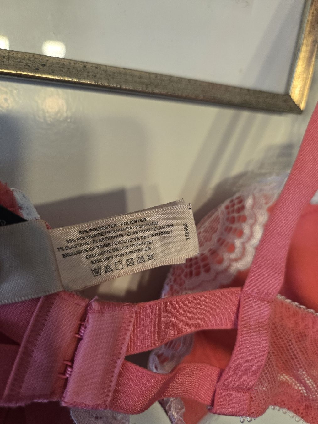 Autres dessous: Wunderschöner pinker Dita Van Tease BH, 85C – Neuf (Voir description) à Dübendorf par Timulka 6