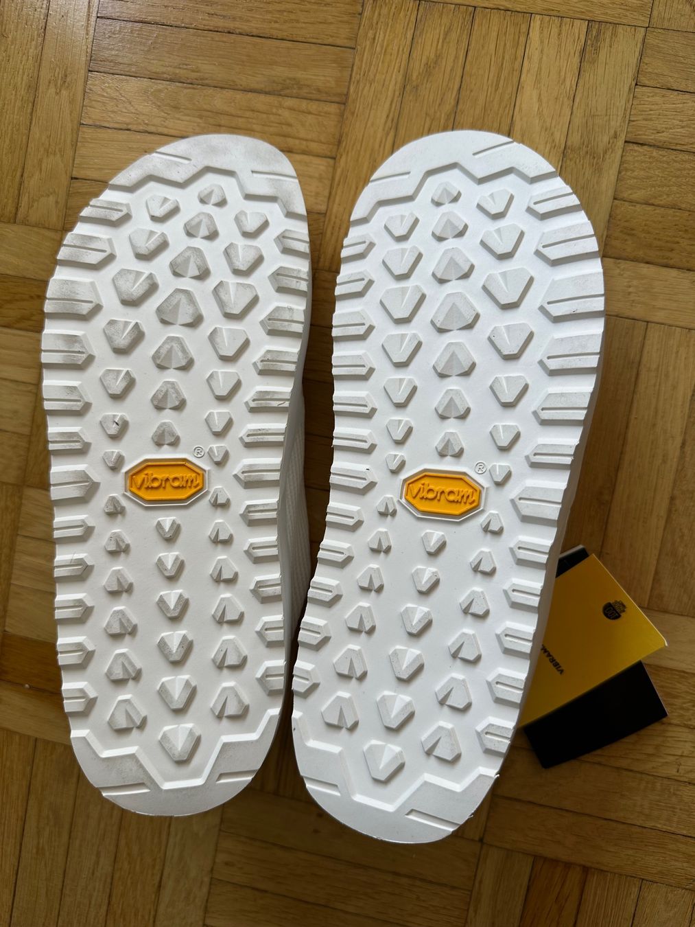Arcteryx Damenschuhe: Arc'teryx Kragg weisse Sneaker NEU – Neu (gemäss Beschreibung) aus Zürich von ong8 2