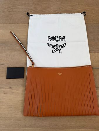 Neu Original MCM Pouch