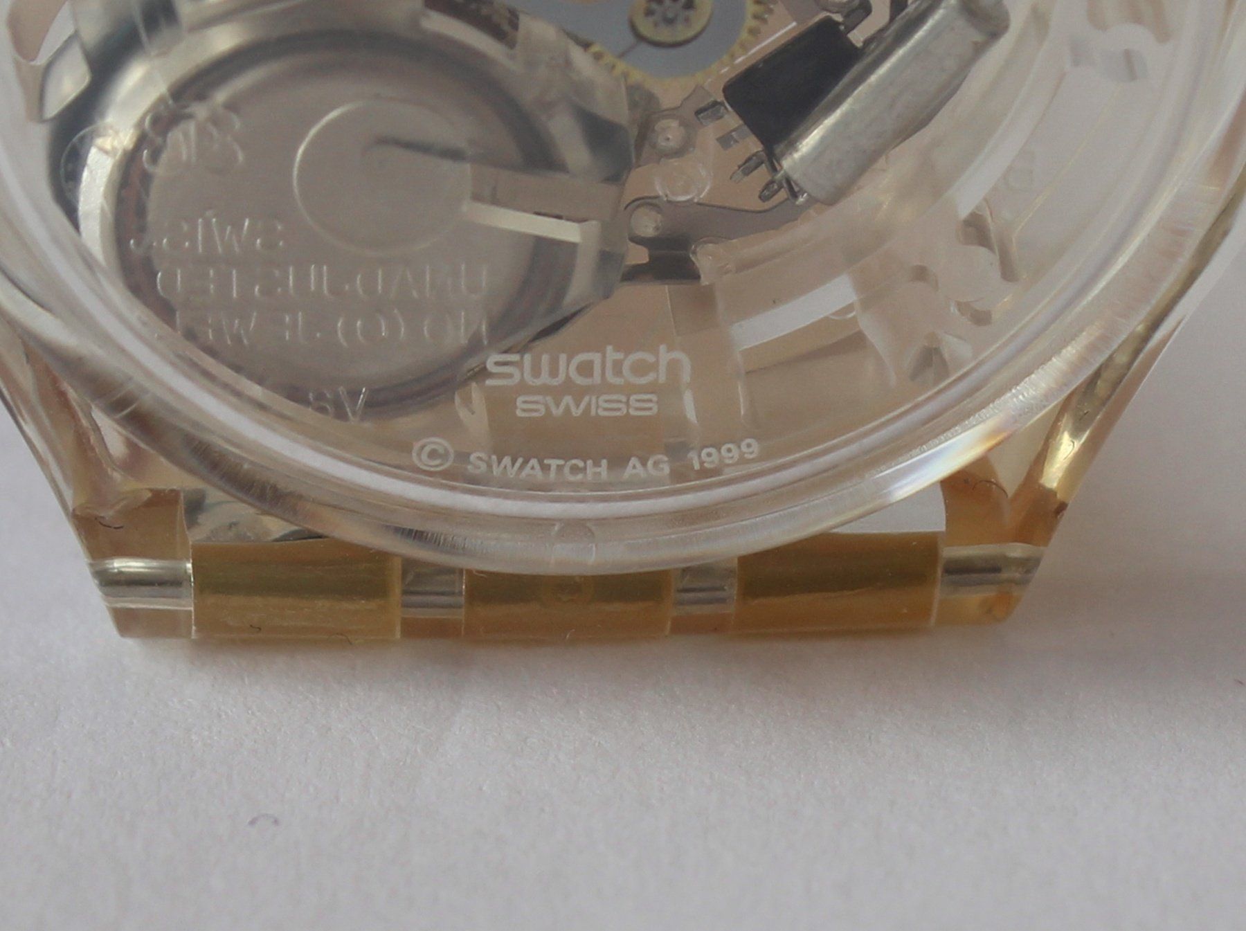 Swatch Orologi: Swatch Genetic Code 001.003.0083 (GZ164) Quartz 1999 – Usato da Zürich venduto da Auctionata 6