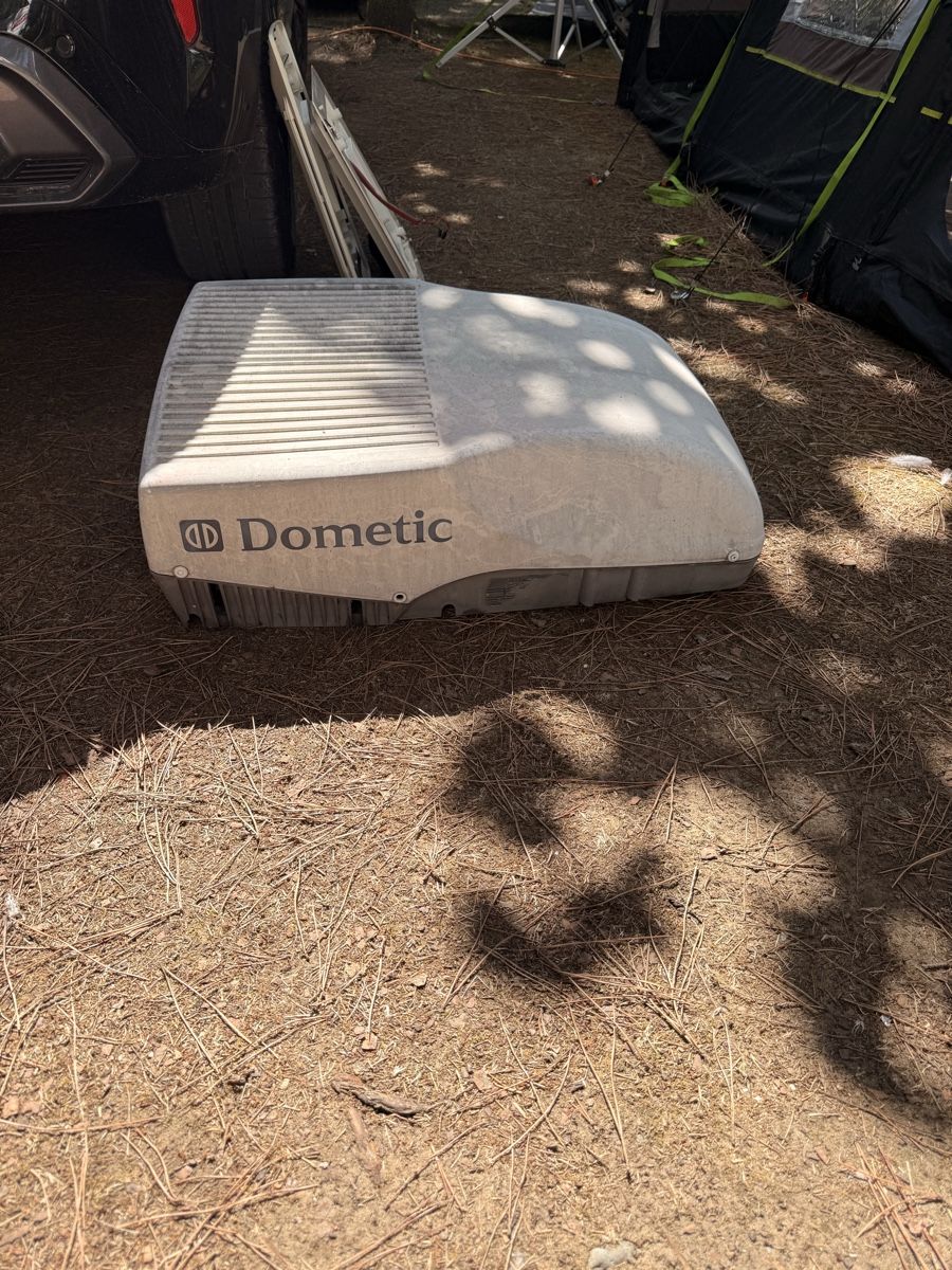 Dometic Condizionatori: dometic klimaanlage – Difettoso da Mettmenstetten venduto da s.reichlin
