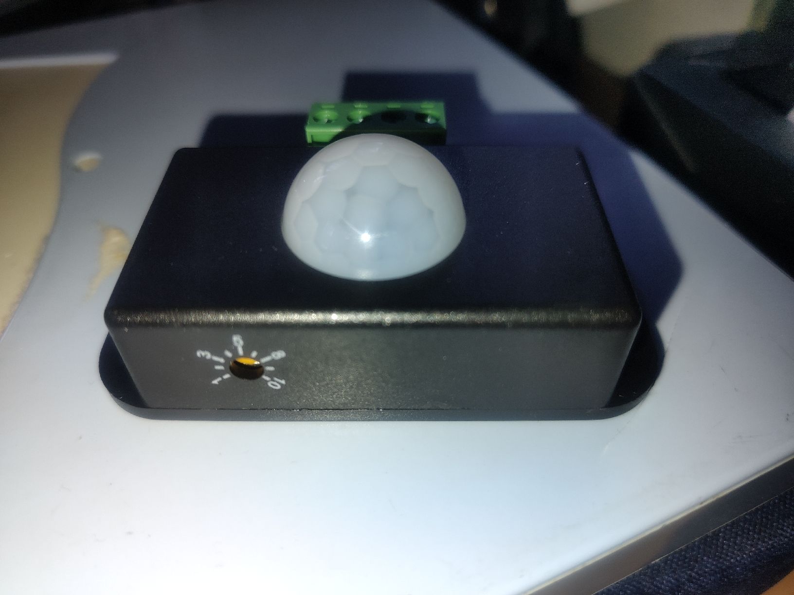 Componenti elettronici: Bewegungsmelder 12Volt oder 24 Volt – Nuovo e nell'imballaggio originale da Reichenbach i.k. venduto da Bcarlos 5
