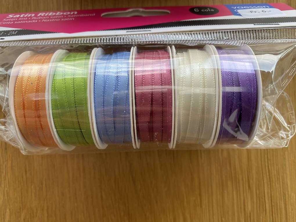 Nastri decorativi: SatinBänder, Satin, Bänder, Geschenkband – Nuovo e nell'imballaggio originale da Egolzwil venduto da taraxacum65 2