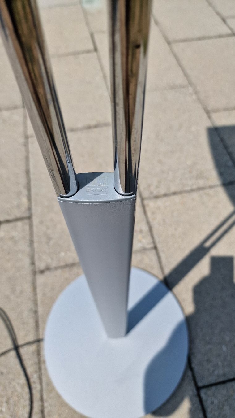 Regent Lampade: Regent Sunset Büro-Stehleuchte | 4x 55W Mit Bewegungssensor – Usato da Dättlikon venduto da Richard 5