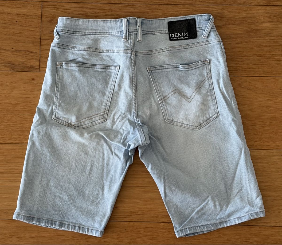 Tom Tailor Pantaloni: Tom Tailor Shorts – Usato da Niedergösgen venduto da Lifestyle-85 2