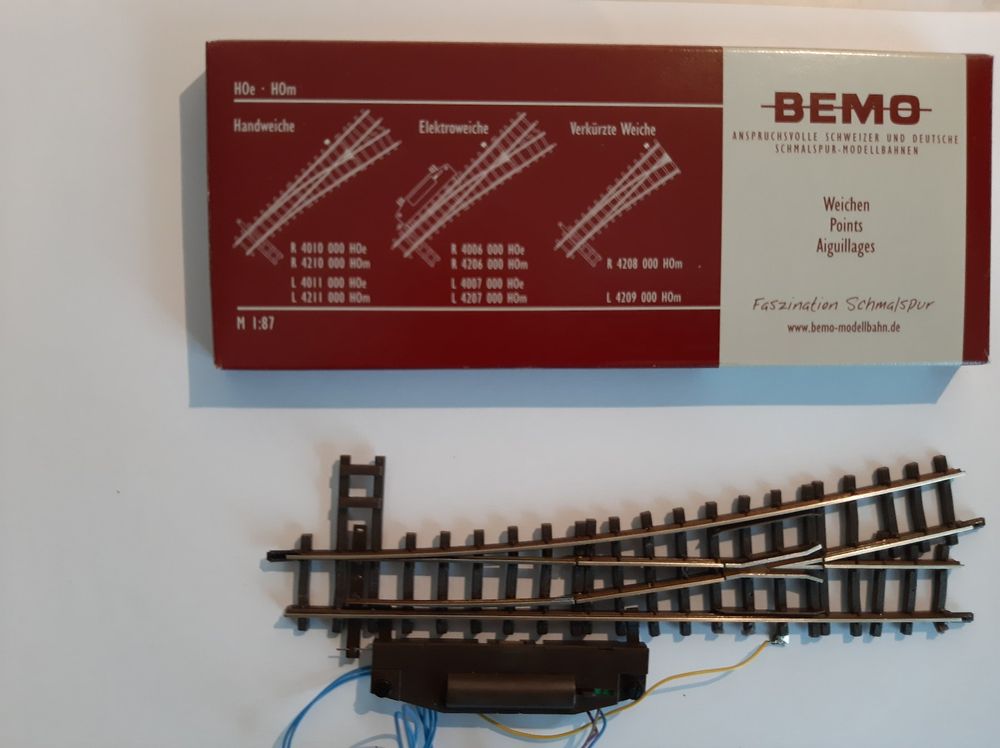 Bemo Modelleisenbahnen: Bemo H0m 4207 000 Weiche links 12° mit Antrieb – Gebraucht aus Thun von Schwarzsee48