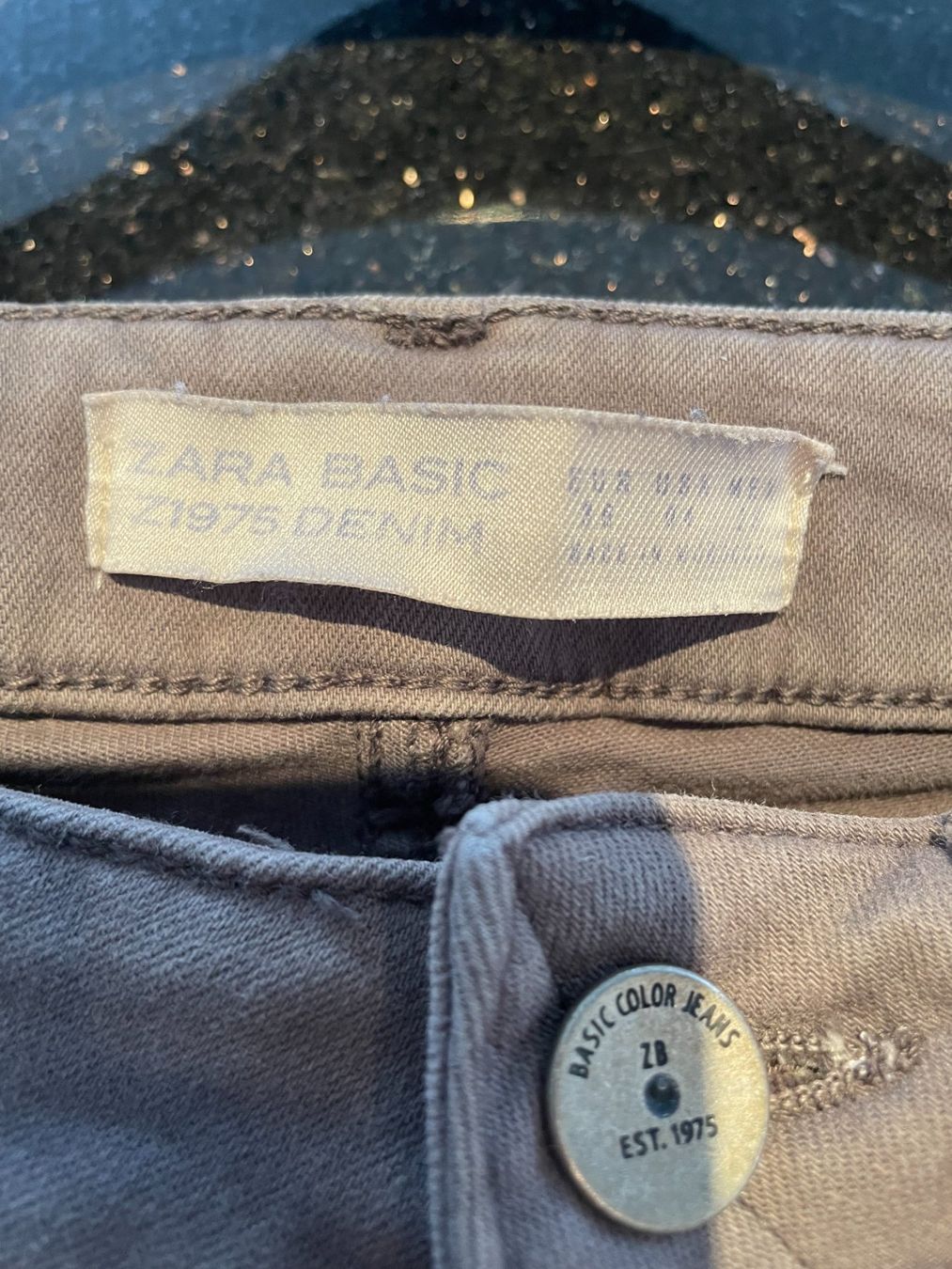 Zara Jeans: Zara Basic Jeans, Gr. 36, grau – Nuovo (secondo la descrizione) da Spreitenbach venduto da Webtempel 2