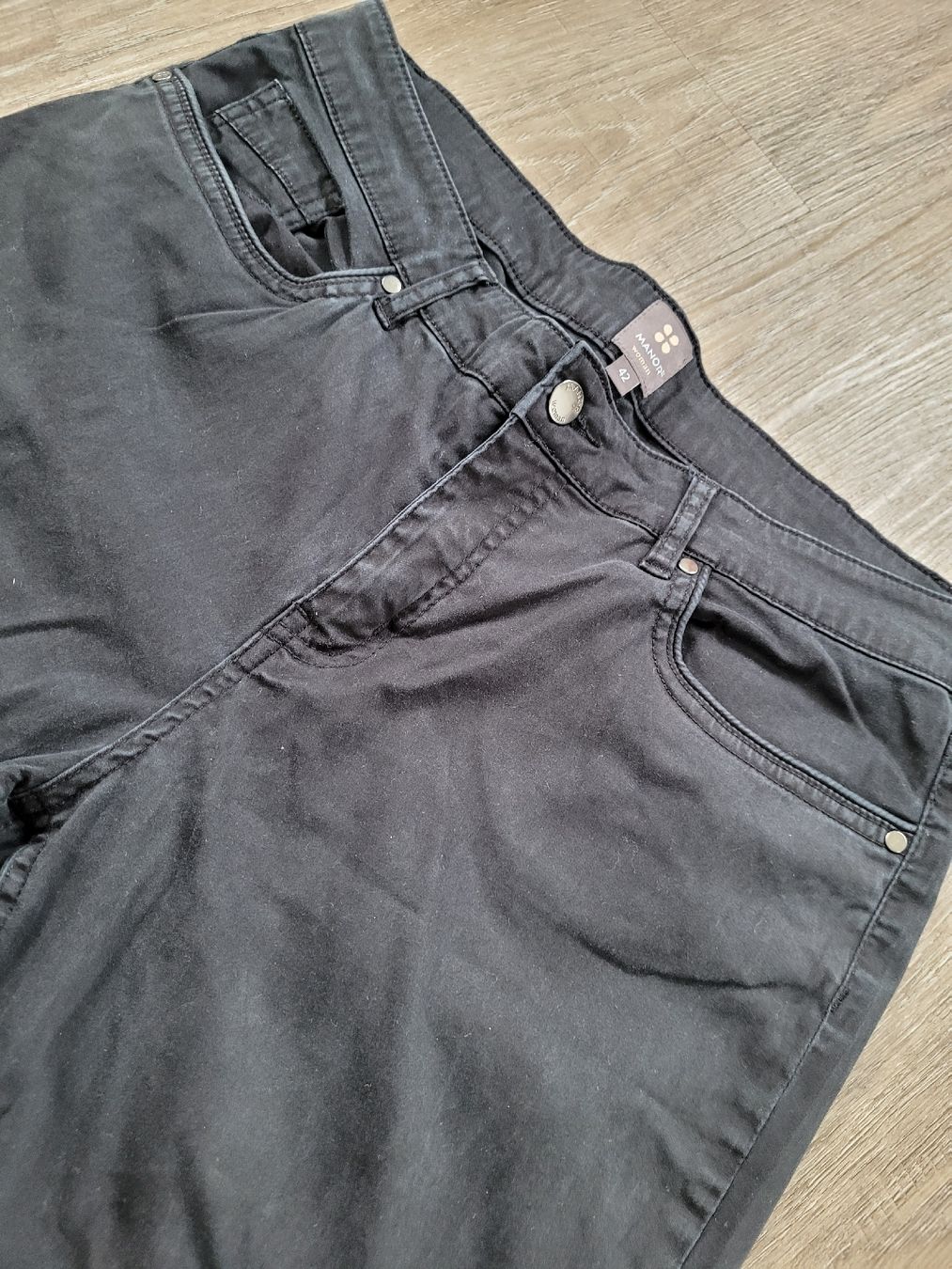 Hosen: Schöne schwarze Stoffhose Manor 42 – Gebraucht aus Niederbuchsiten von klengyel 1