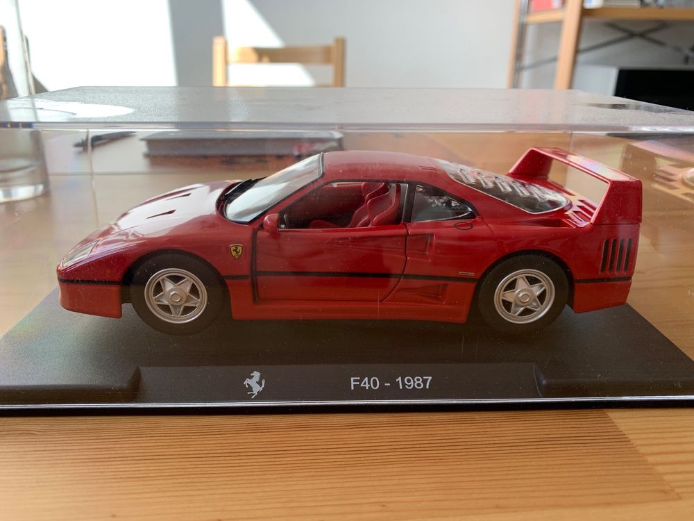 Ferrari F40 - 1987 Modell (Ferraristore Milano) | Kaufen auf Ricardo