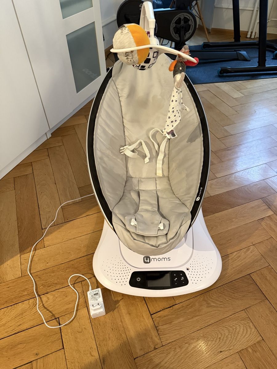 4moms Sdraiette & Sdraiette a dondolo: Automatische Babywippe 4Moms – Usato da basel venduto da yuri.H