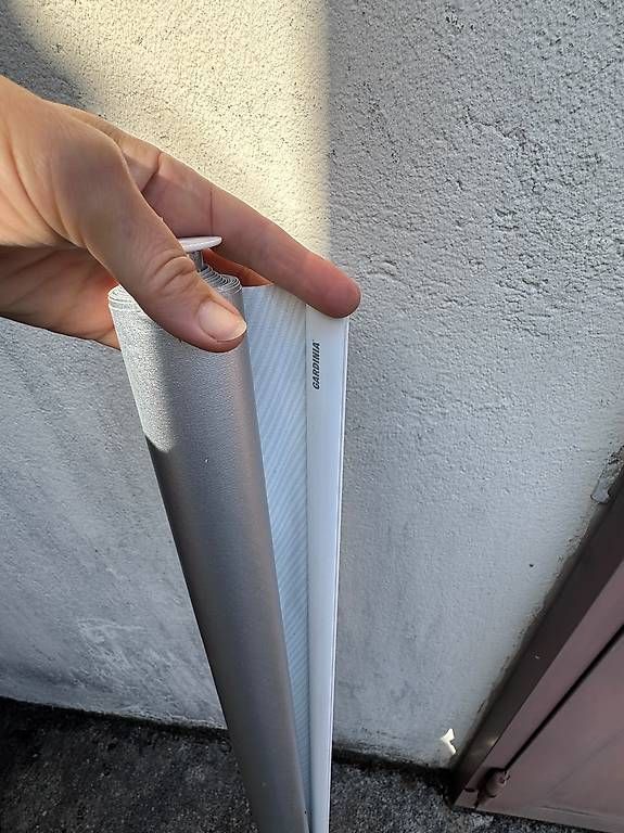 Marquises: Store gardinia réfléchissant comme neuf  – D'occasion à Cheseaux-Lausanne par des_5m8f 1