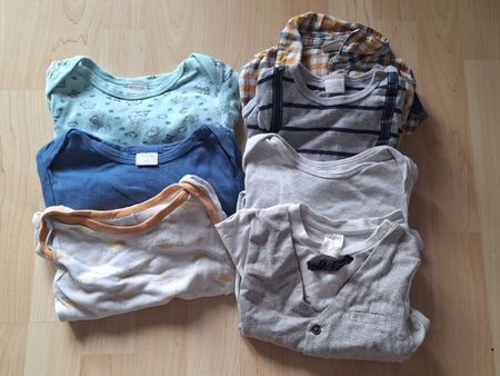 7 Bodys Grösse 98, lange und kurze Arme