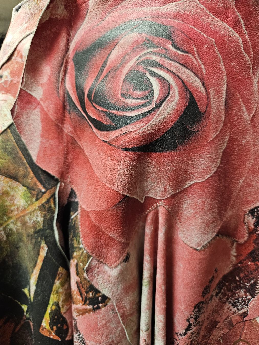 Roberto Cavalli Gonne: Robert Cavalli Leder Rock – Usato da Zürich venduto da finesse.shop 7
