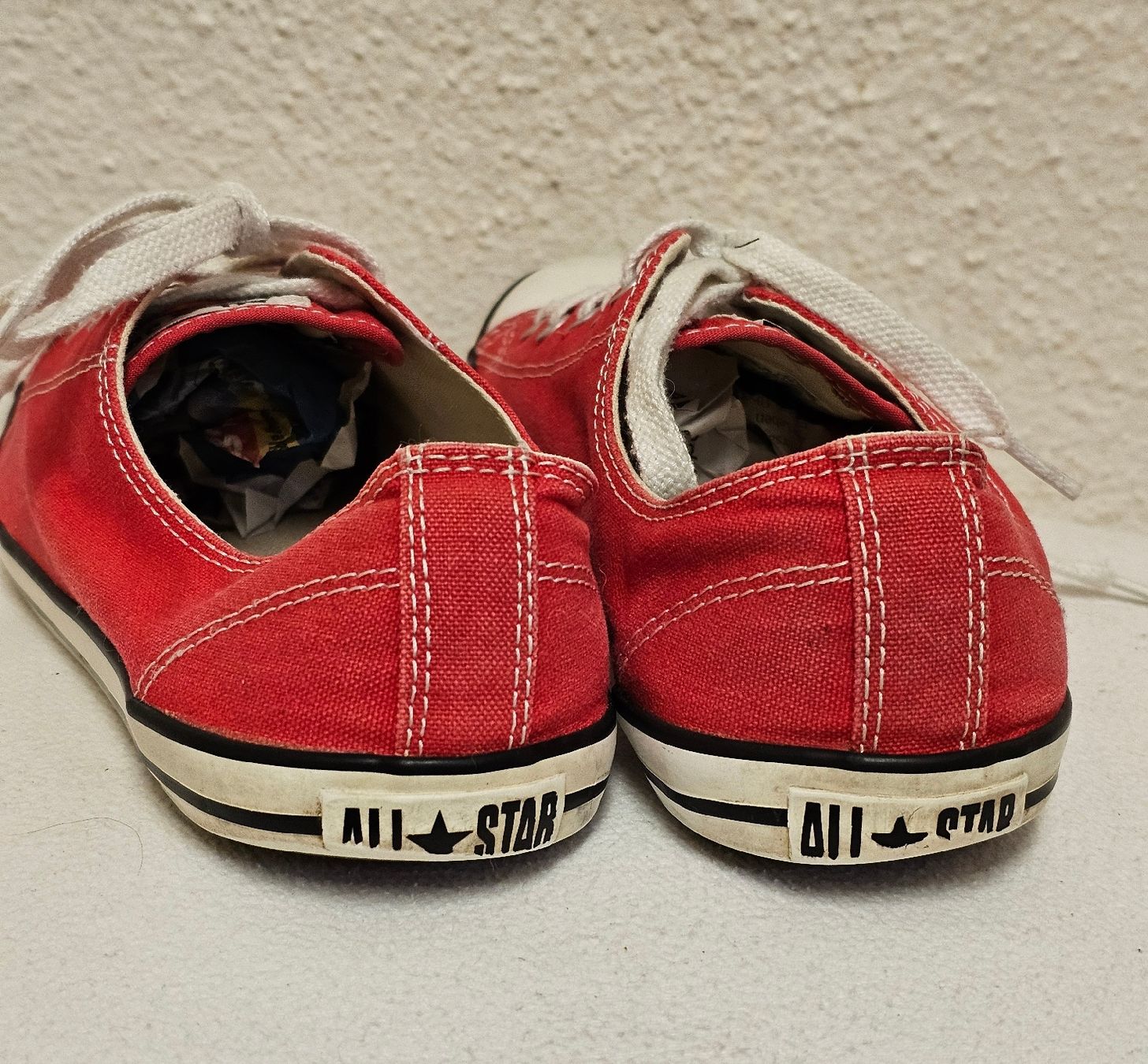Converse Scarpe da donna: Converse All Star Rote Sneaker Grösse 40.5 Klassisches Model – Usato da Urdorf venduto da ole_mrp9 3