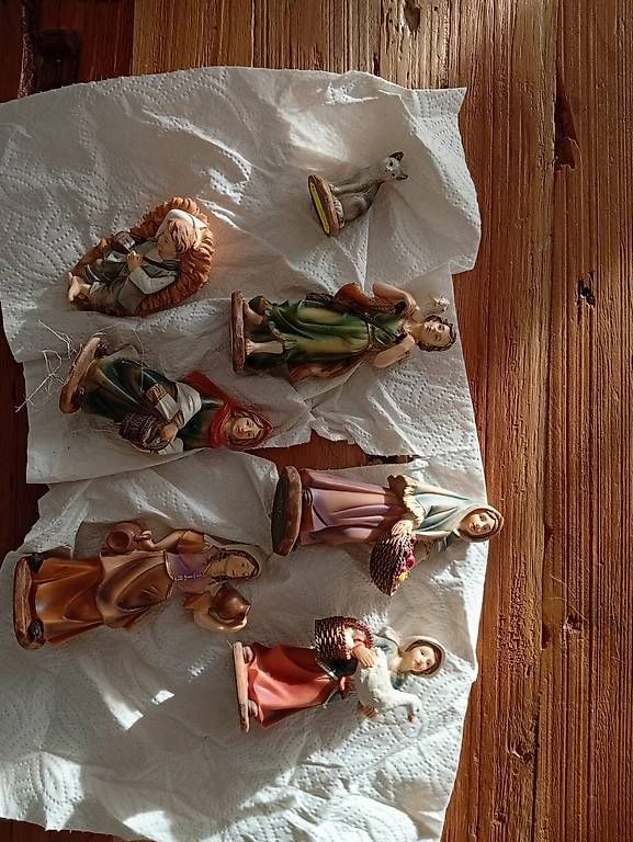 Tutte le decorazioni: Presepe, comparse  – Usato da Cugnasco venduto da sinisi01