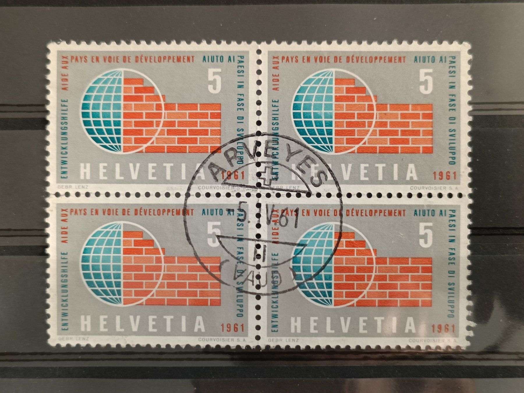 Alle Briefmarken: 1961 Entwicklungshilfe Viererblock Top Stempel – Gebraucht aus Dübendorf von goeggi79