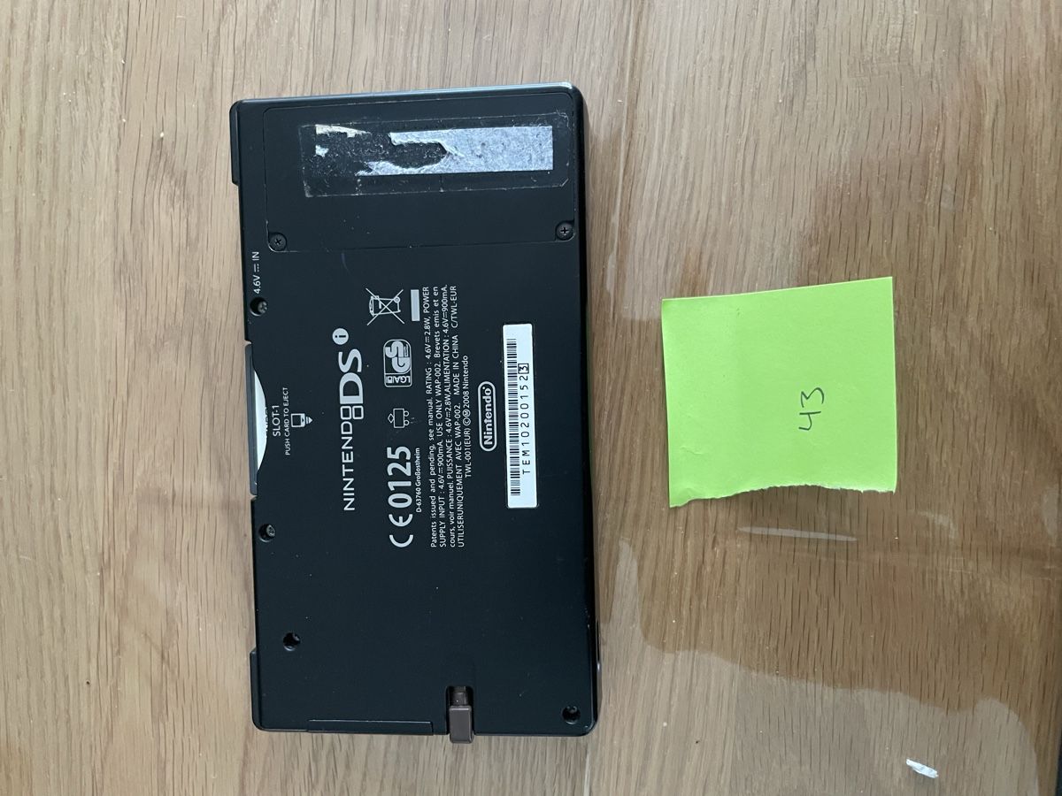 Nintendo Console: Nintendo DSi Konsole Schwarz, – Usato da Bazenheid venduto da Toni0141 1