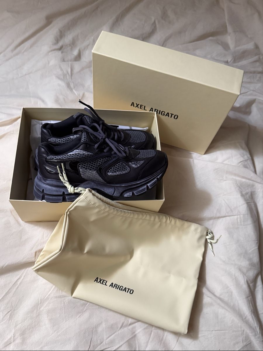 Axel Arigato Chaussures femmes: Axel Arigato Marathon Dip-Dye Off Black – Neuf avec emballage d'origine à Sissach par jameliagr
