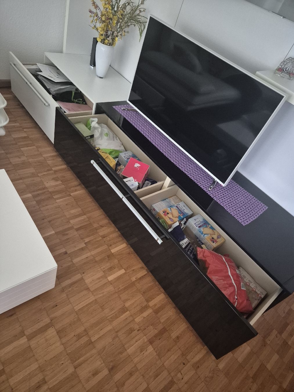 Mobili TV: TV Wohnwand – Usato da Sissach venduto da drugho 2