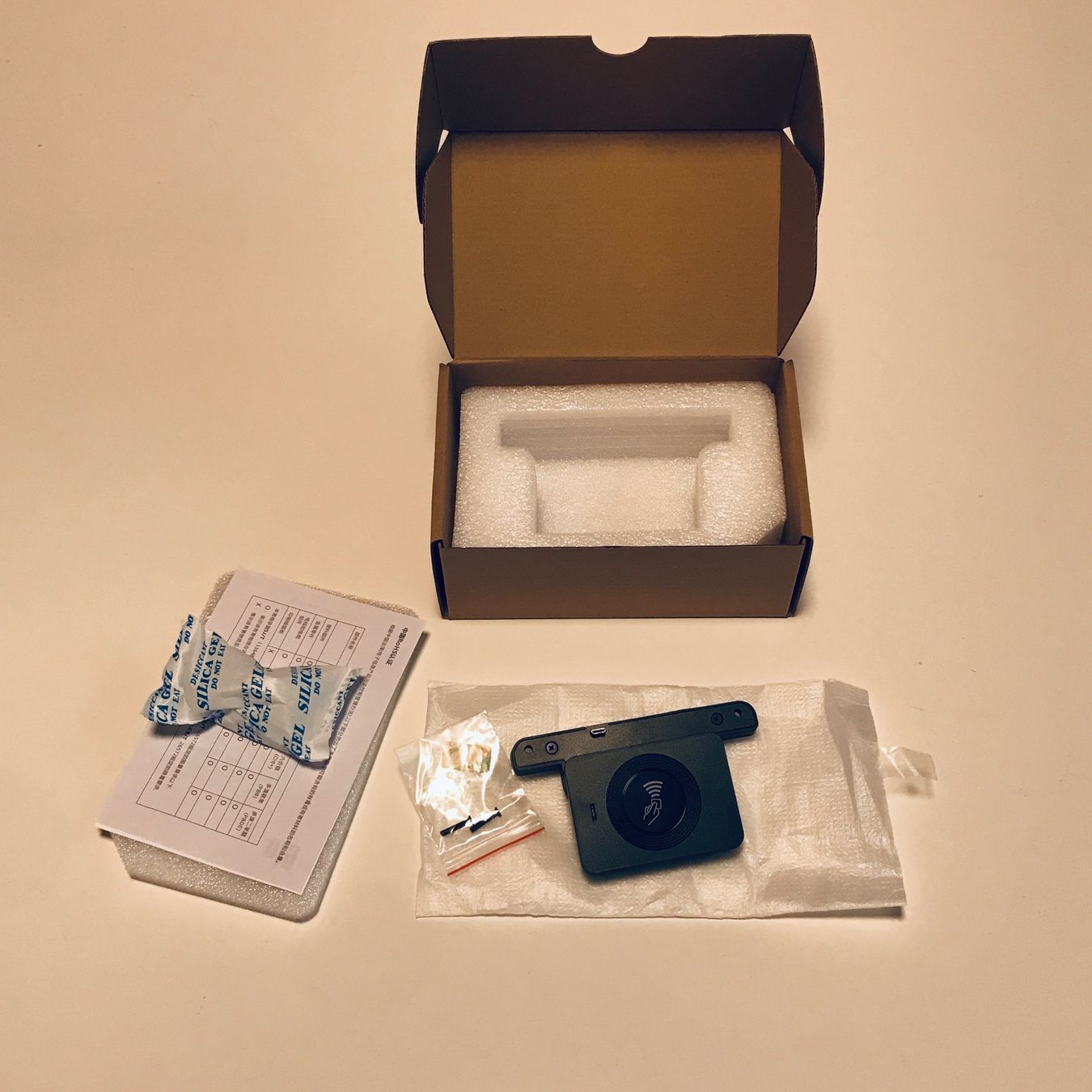 Lettori di schede: Elo Edge Connect RFID Reader USB, schwarz, Neu – Nuovo e nell'imballaggio originale da luzern venduto da ARNI. 2