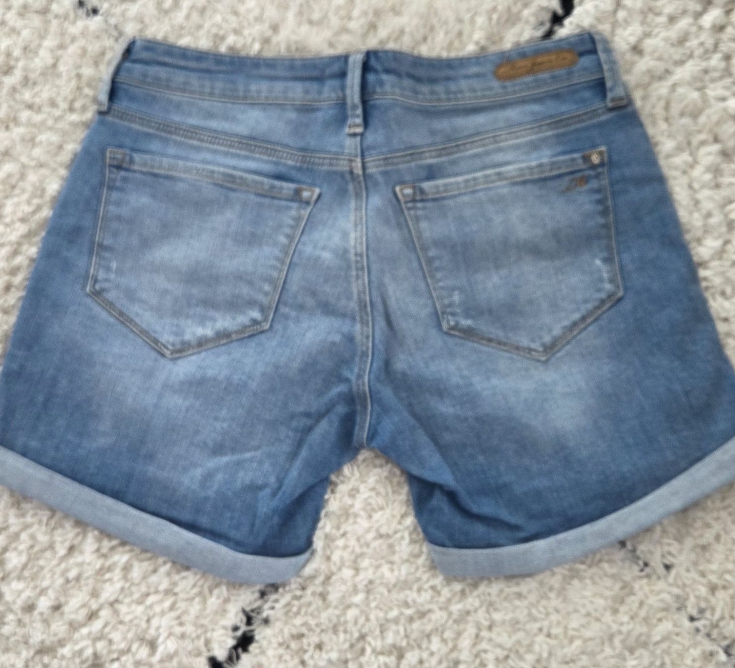 Mavi Jeans: Jeans Shorts Mavi – Usato da Belp venduto da mar_wyp6 2