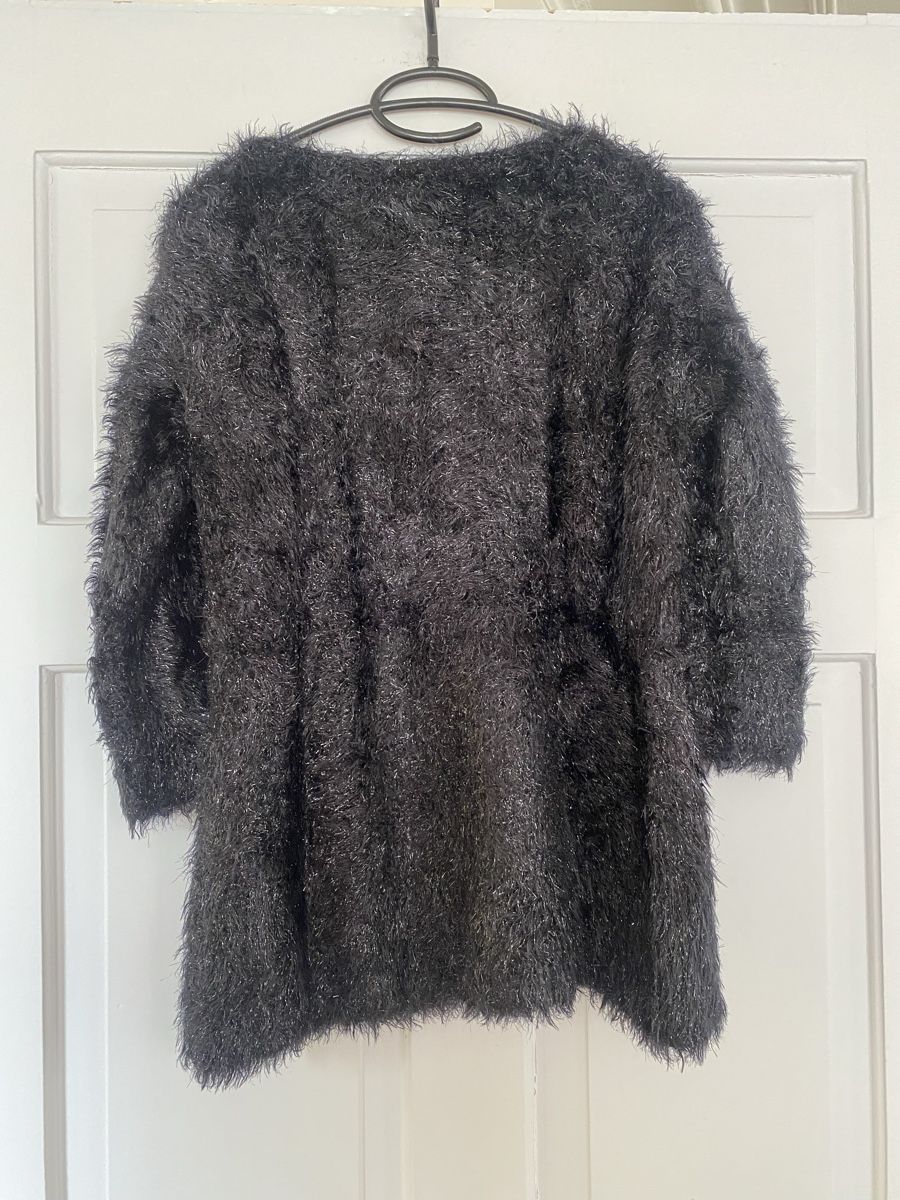 Maglioni & Felpe: Handgestrickter flauschiger Pulli – Usato da Gossau SG venduto da MRS13 1