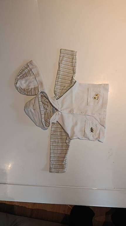 Lotti & Set di vestiti: Kaputzenjäckli und Chäppli, Gr. 62 – Usato da Bürglen UR venduto da Uri1991