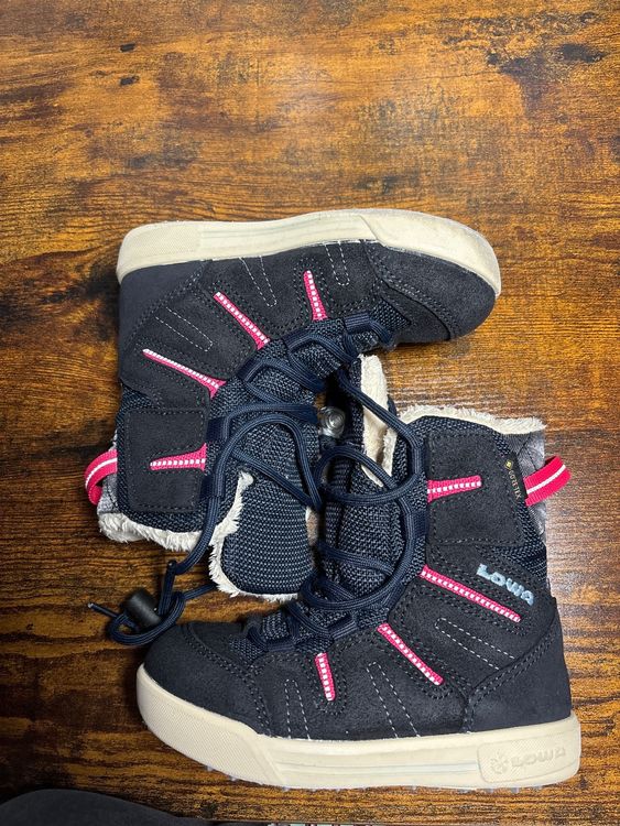 Lowa Chaussures filles: Lowa Kinder-Trekkingschuhe mit Gore-Tex – Gr. 25 – D'occasion à Ehrendingen par Katy28