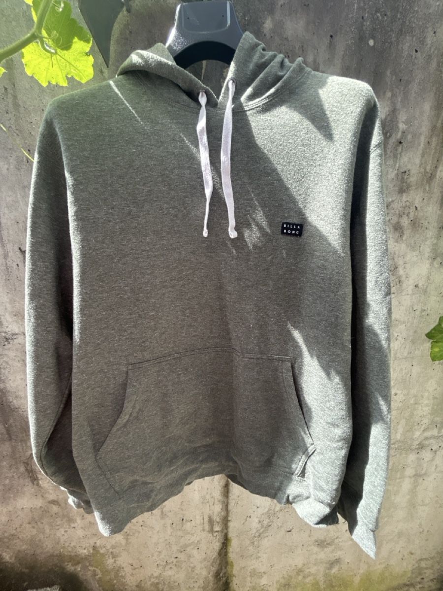 Billabong Maglioni & Felpe: Billabong Pullover Hoodie neuwertig – Usato da Niederrohrdorf venduto da luxury100