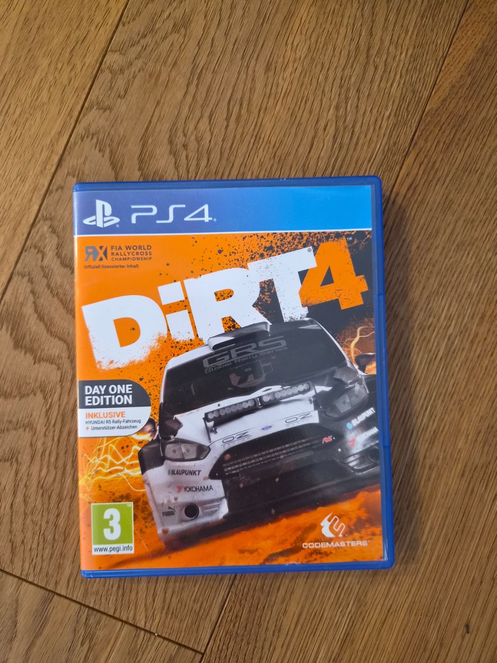 Sony Konsolen: Playstation 4 + 2x Controller + 4x Spiele – Gebraucht aus Ettiswil von Timob43 1