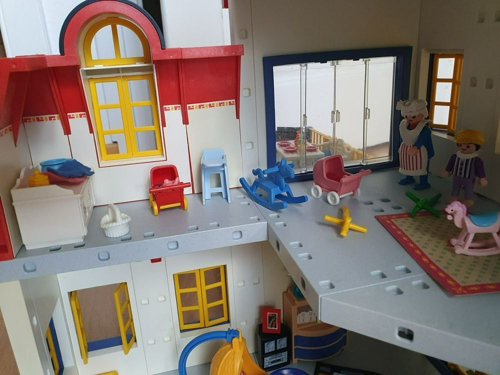 Playmobil Giocattoli: Playmobil Villa – Usato da Lyss venduto da Elisha13 8
