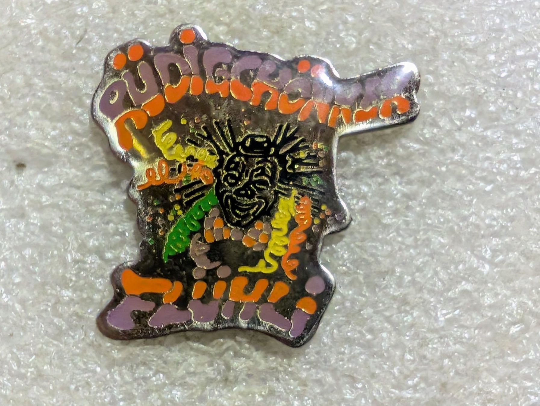 Plaketten & Abzeichen: Ansteckpin 161: Rüdigchönner Flühli – Gebraucht aus Oppligen von Pin-Fall-Shop