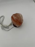 Salzkristalllampe orange mit Holzfuss guter Zustand