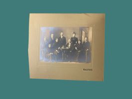 Antikes Viktorianisches Familienfoto, Sepia,um 1900