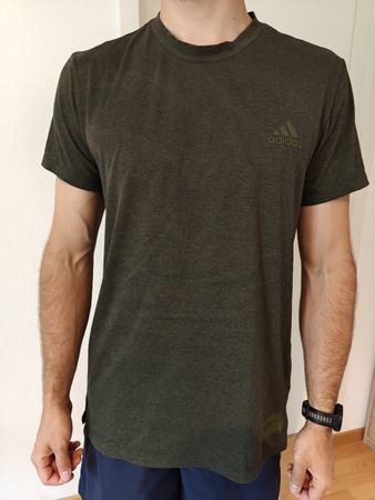 Adidas T-Shirt Herren olivgrün Rundhals guter Zustand