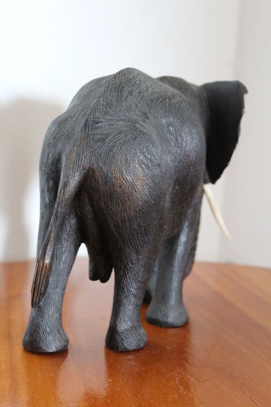 Statuette: Alter Schwerer, Maserholz Elefantenbulle, – Usato da Locarno venduto da fripui 4
