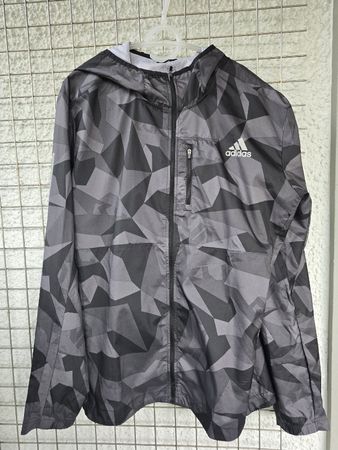 Adidas Laufjacke XL Herren, Windjacke für den Frühling!