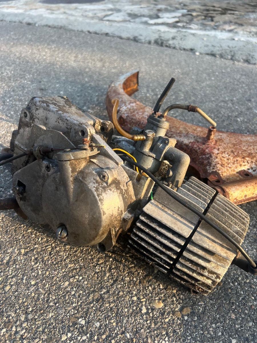 Parti ricambio per ciclomotori: Puch rahmen mit motor – Usato da Niederbipp venduto da baggerch 3