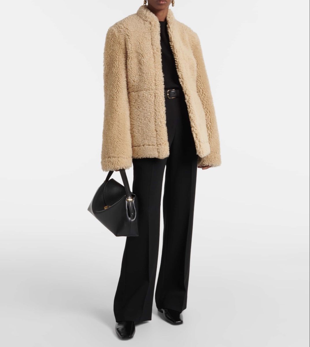 Totême Cappotti: Toteme lamb fur jacket  – Nuovo e nell'imballaggio originale da Paradiso venduto da viorea 3