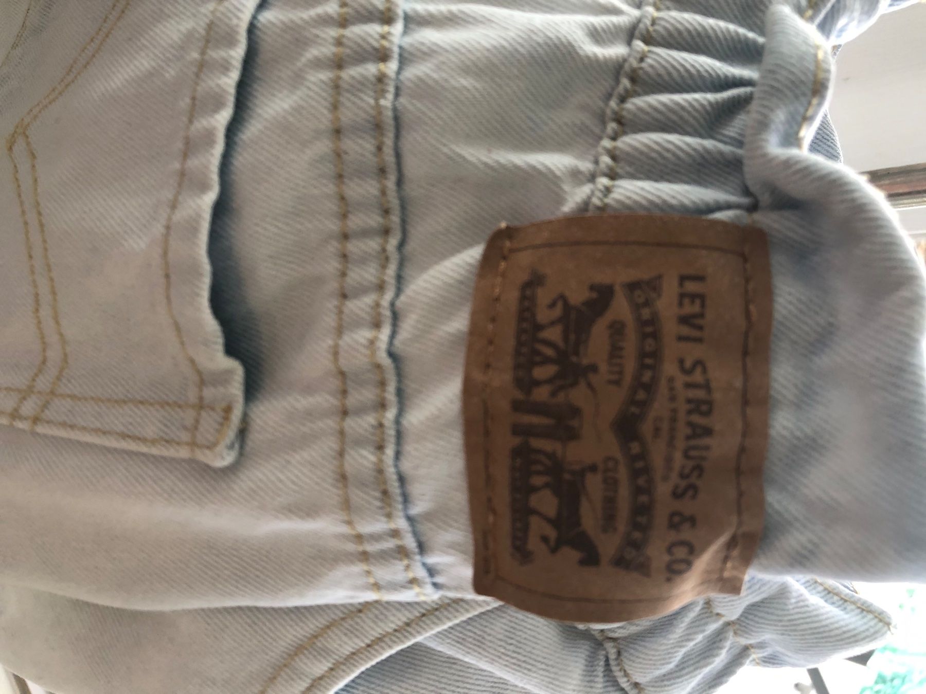 Levi's Jeans: Levi s Paper Bag S jeans hellblau – Usato da Zürich venduto da maral787 1