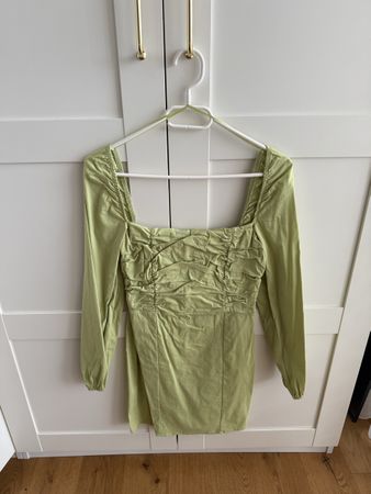Grünes LANGARMKLEID Grösse S