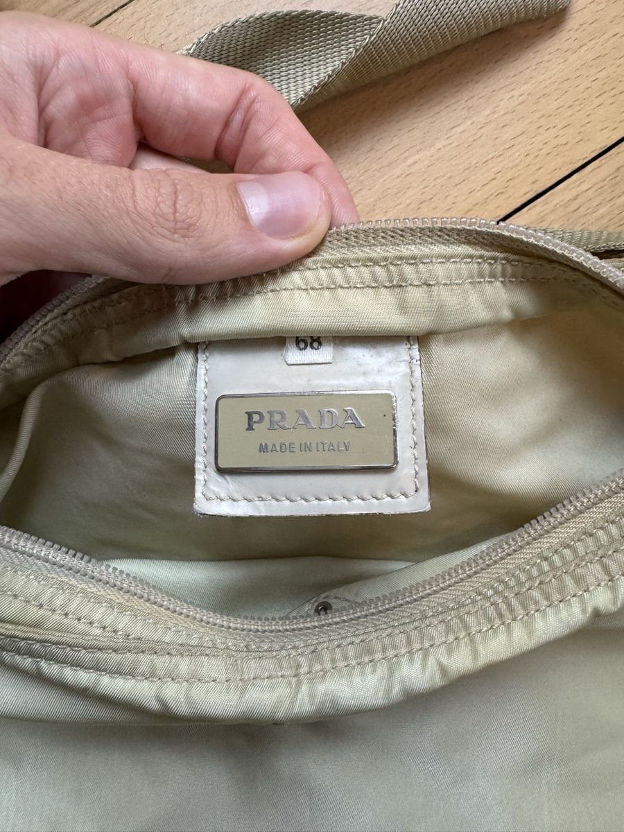 Prada Taschen: Prada Umhängetasche Beige Nylon – Gebraucht aus Bern von Mancini 3