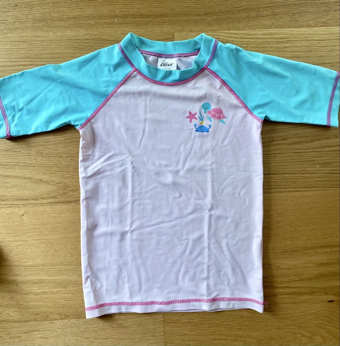 Costumi da bagno & Bikini: UV Shirt - Gr. 122/128 – Usato da Frenkendorf venduto da Kompasskind