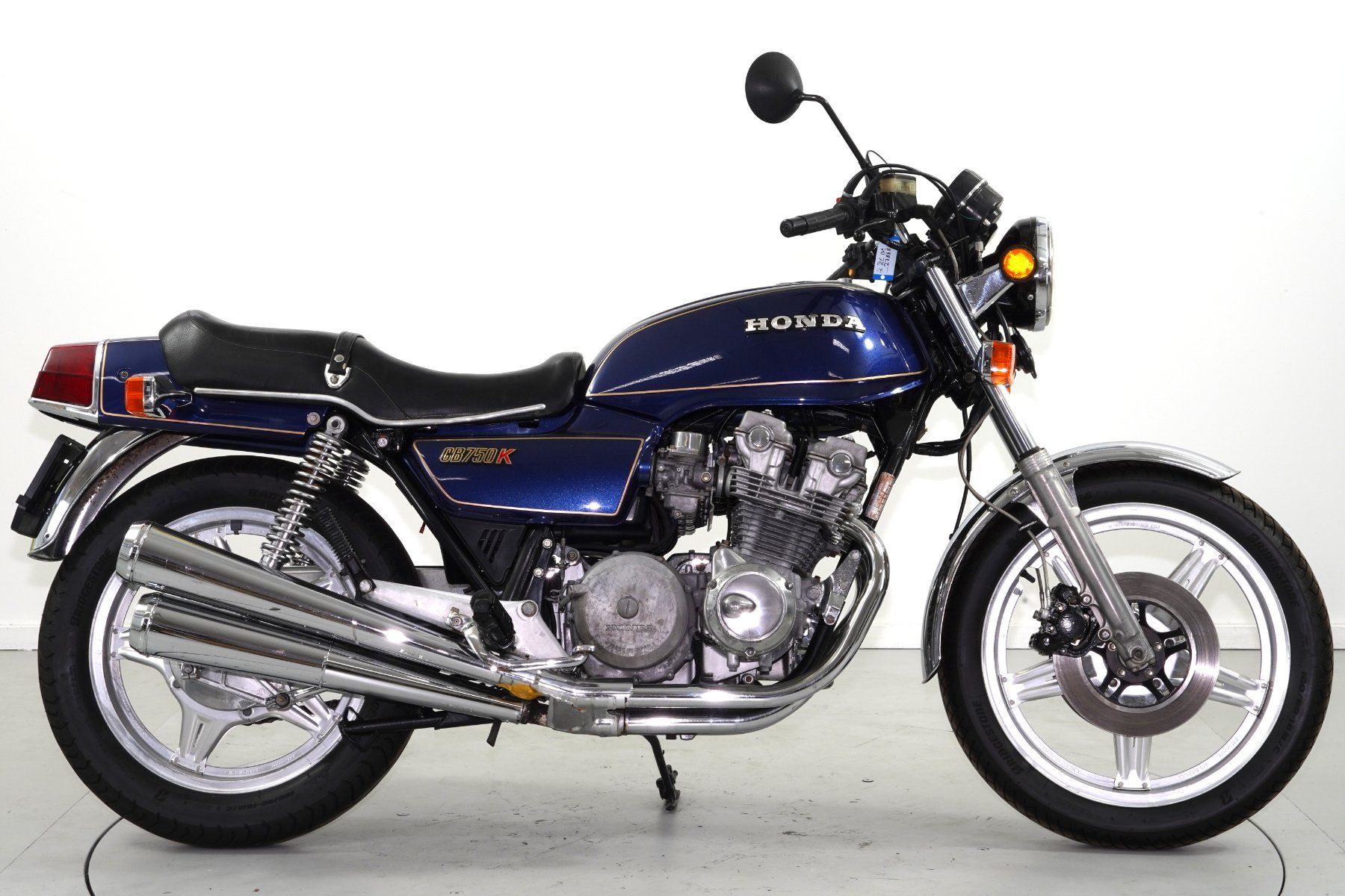 Honda Strada: Honda RC 01 / CB 750 – Usato da Winterthur venduto da MCW