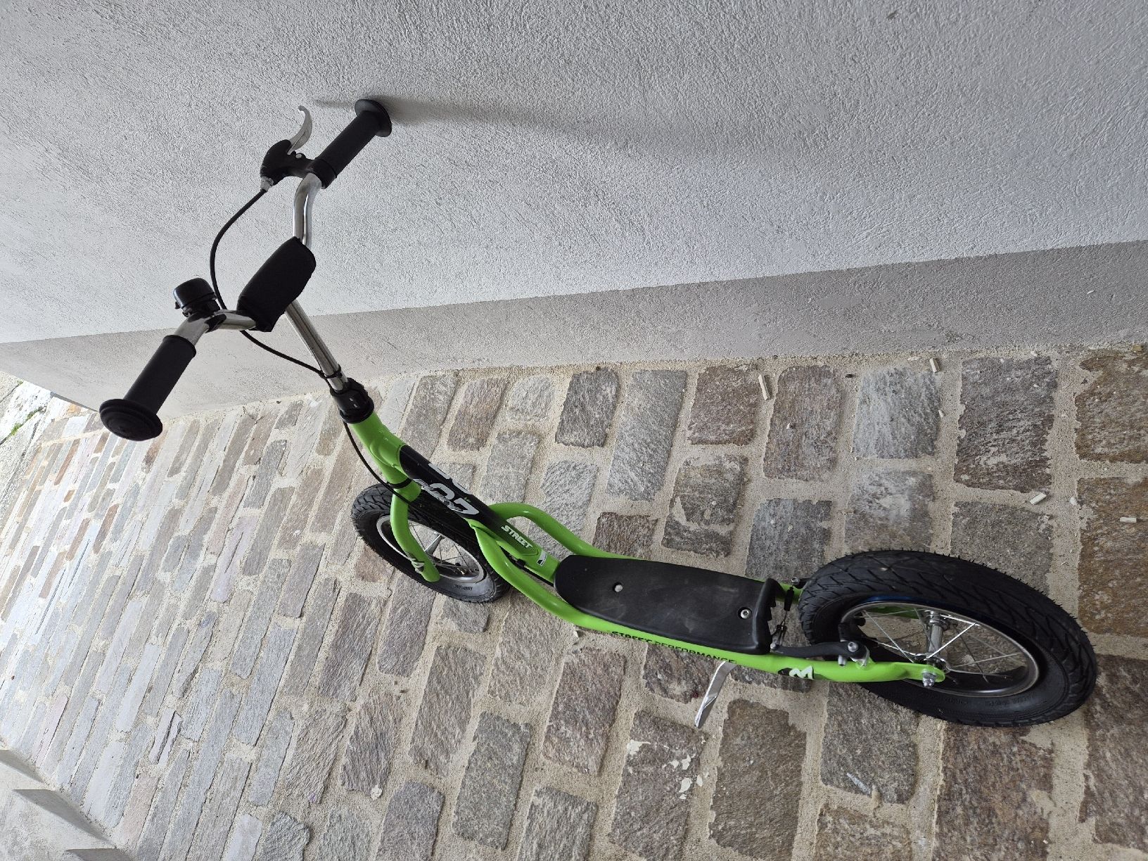 Ausili per la deambulazione: Puky Roller Air, pneu sind defekt – Usato da Fislisbach venduto da Crisisgusita 3