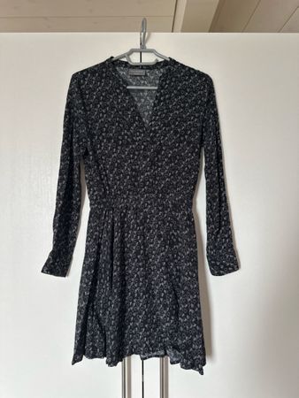 C&A Kleid Yessica Herzmuster schwarz Grösse 34 fit and flair